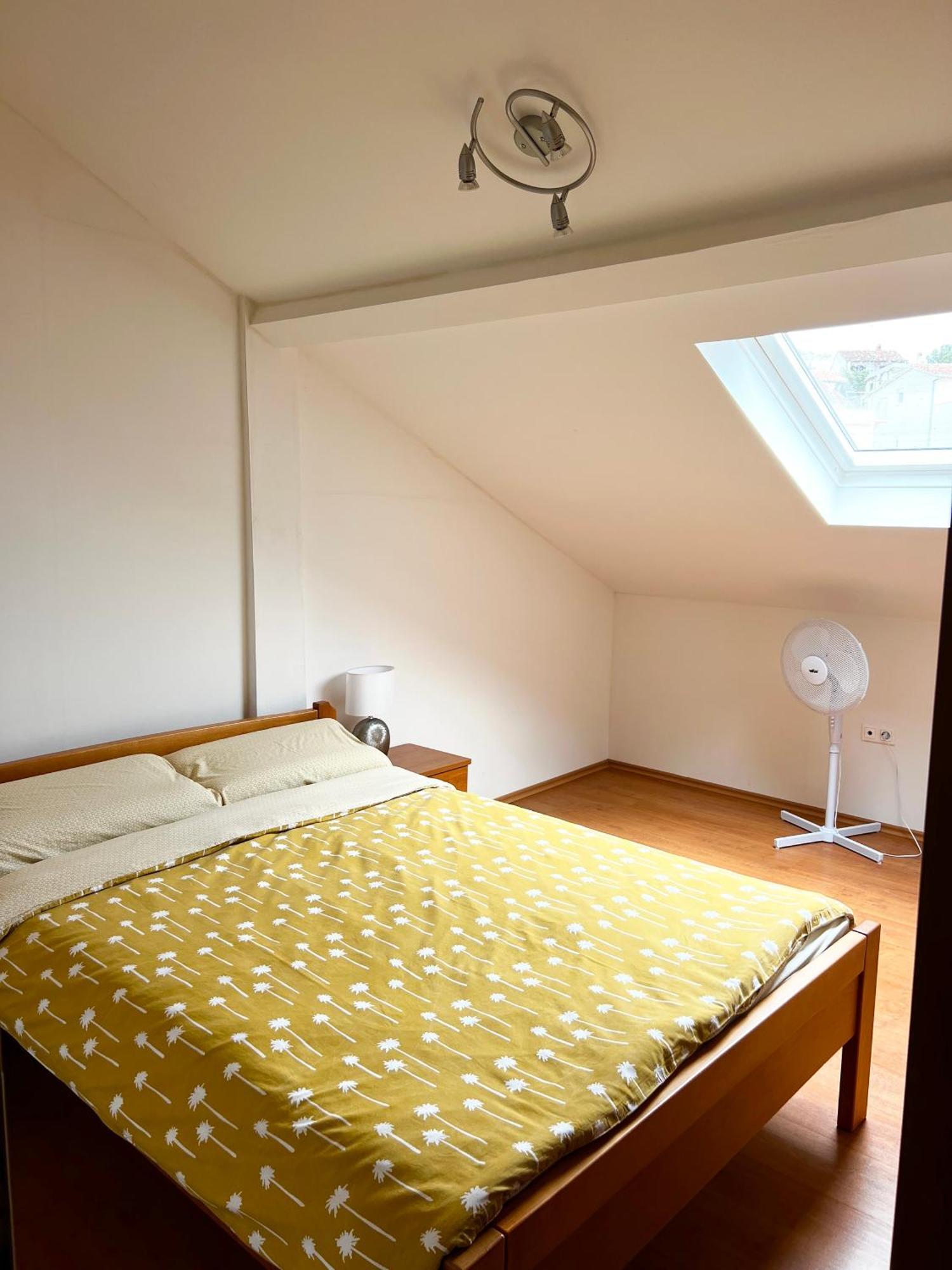D.O.O. Yury Apartment โตรกีร์ ภายนอก รูปภาพ